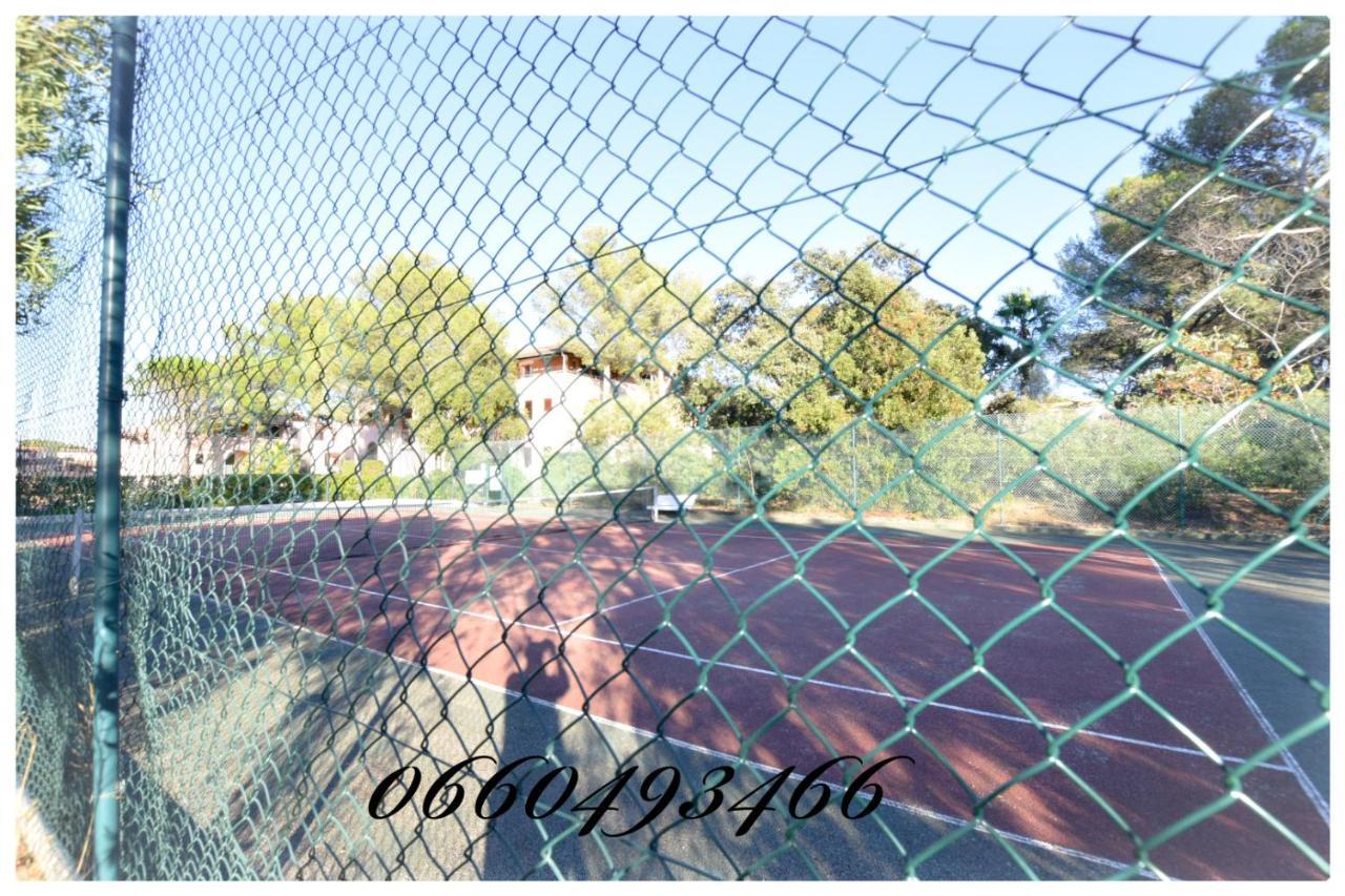 Appartamento Le Calypso Saint Aygulf Esterno foto